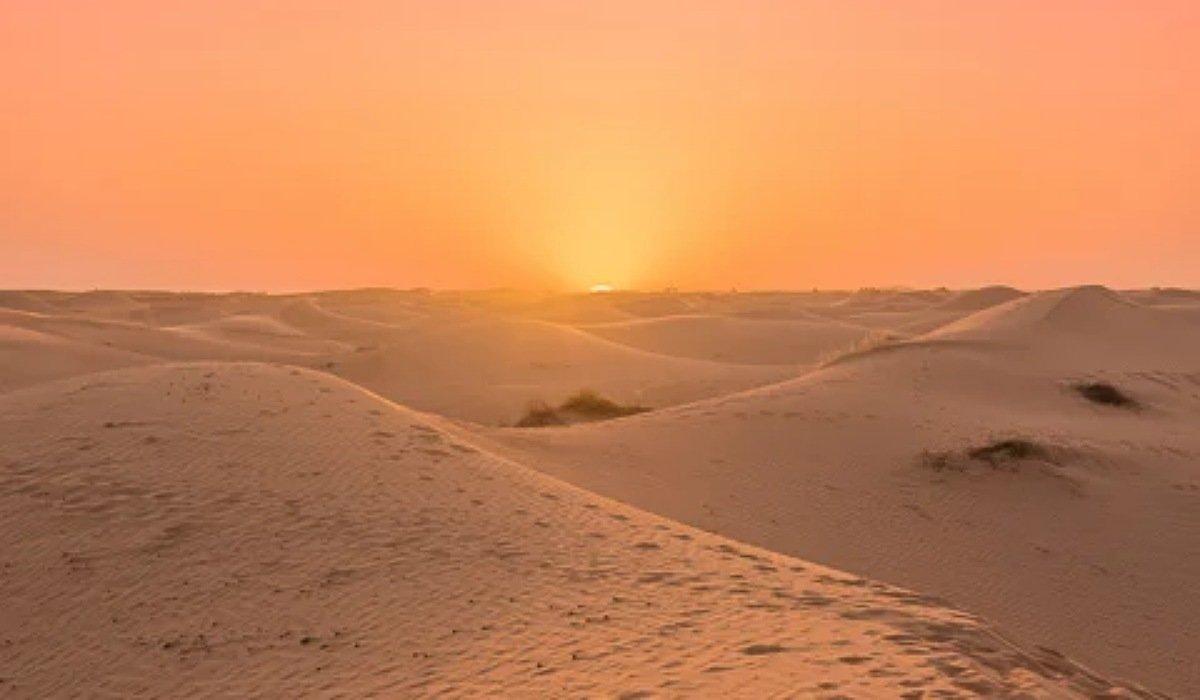 Erg-Chebbi-sahara-desert Morocco best places to visit